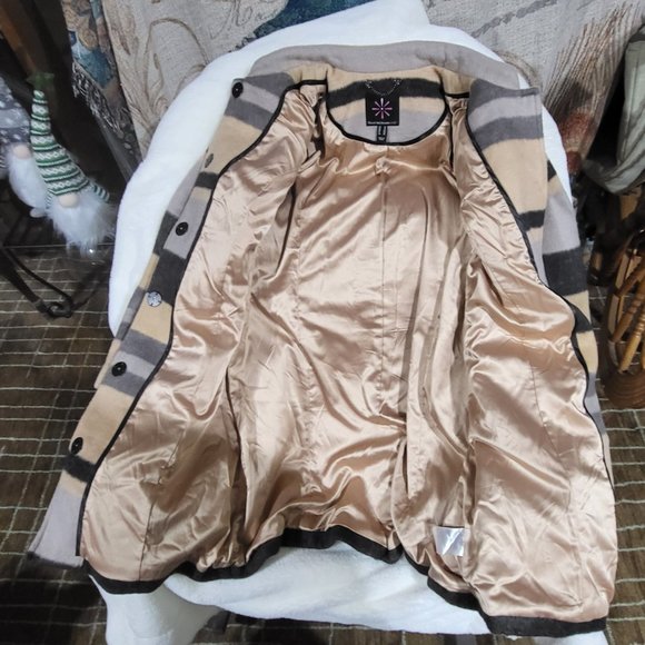 Isaac Mizrahi Coat - Picture 2 of 3